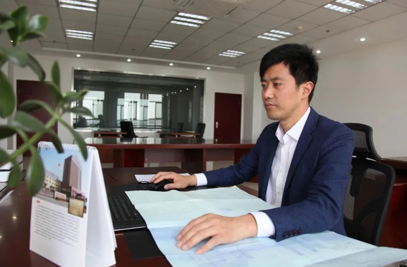 海安名匠丨江蘇鵬飛集團股份有限公司設計中心主任，高級工程師、高級技師李曉平